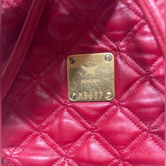 MCM Red Quilted Leather Bucket Bag - Picture 2 of 11